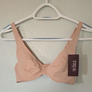 True & Co | NWT Nude Underwire Bra Size 32B